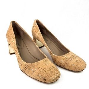 Donald Pliner Tan Corin Block Square Toe Heels